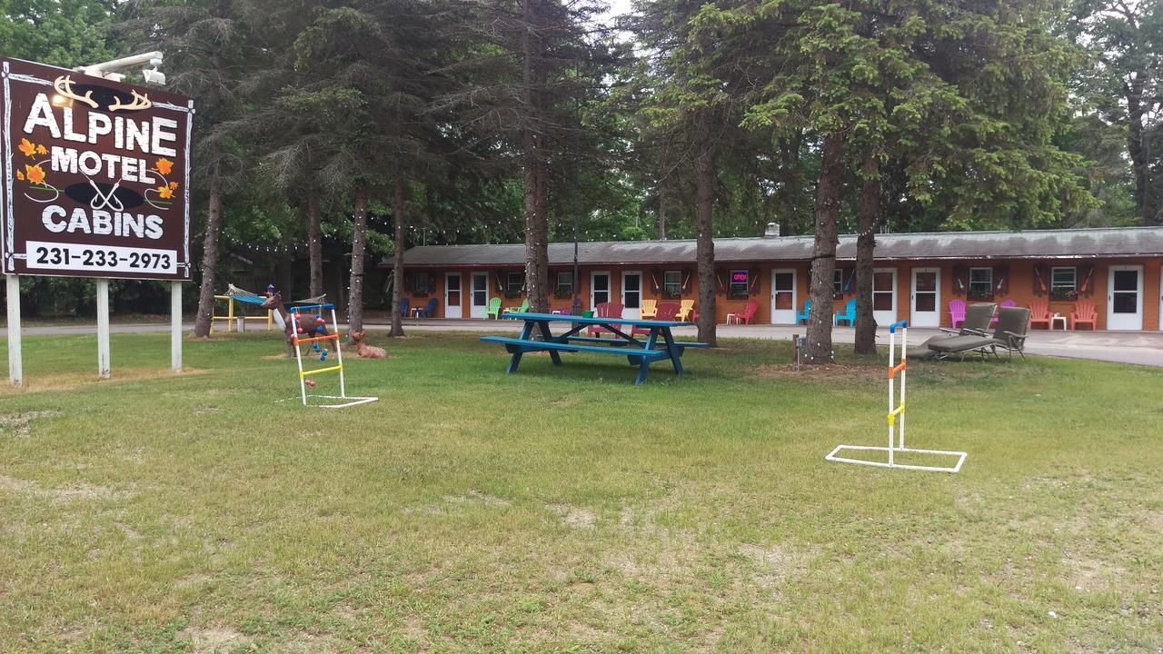 Alpine Motel Branch Esterno foto