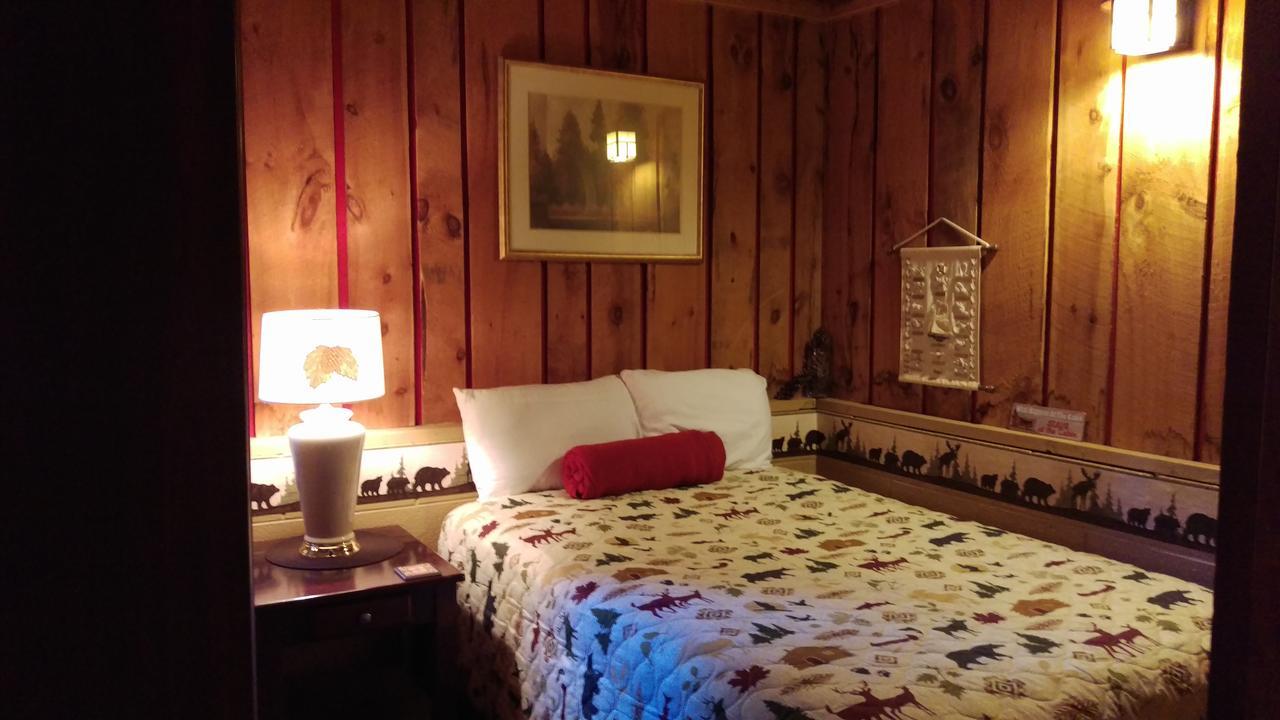 Alpine Motel Branch Esterno foto
