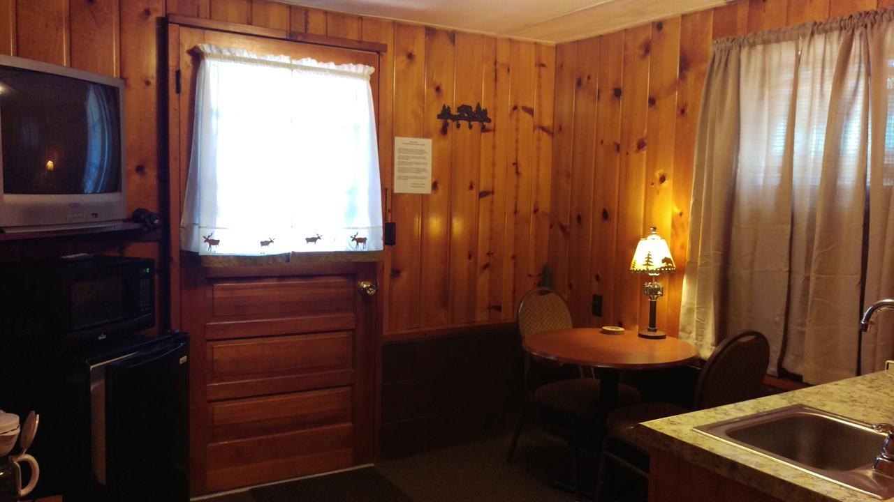 Alpine Motel Branch Esterno foto