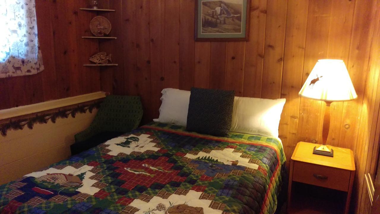 Alpine Motel Branch Esterno foto