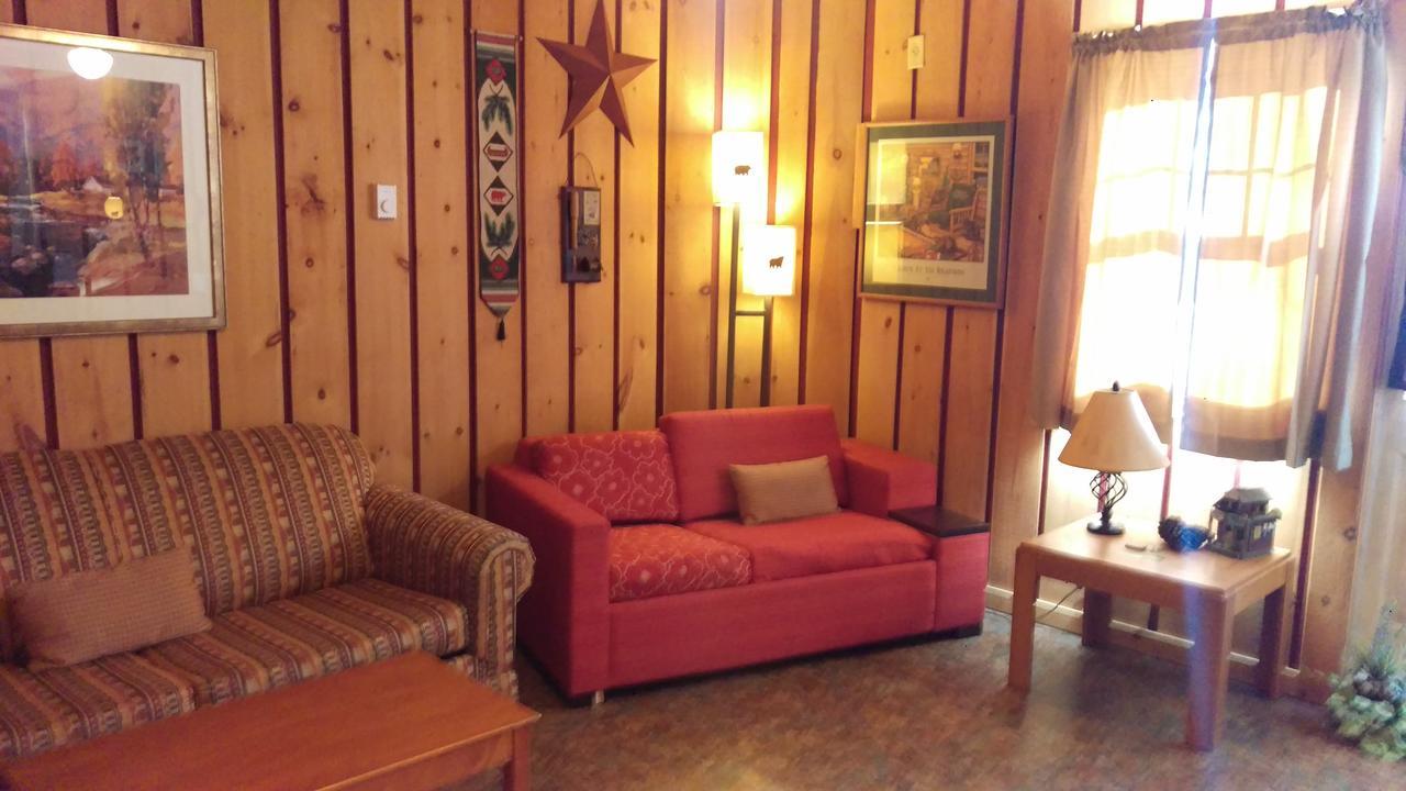 Alpine Motel Branch Esterno foto